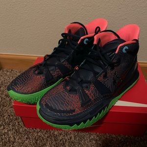 Nike Kyrie 7 ‘Midnight Navy’ Men’s Sneakers
